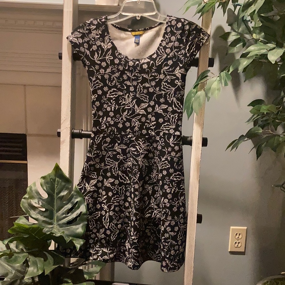 cute Summer time dress!